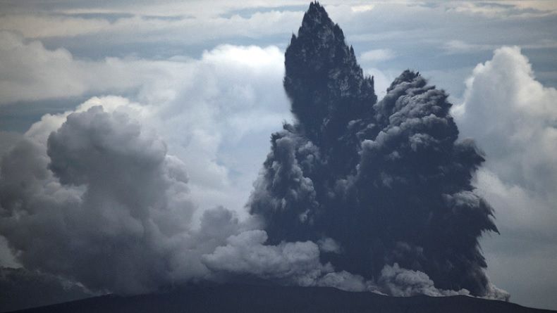 Peralatan Pantau Gunung Anak Krakatau Rusak