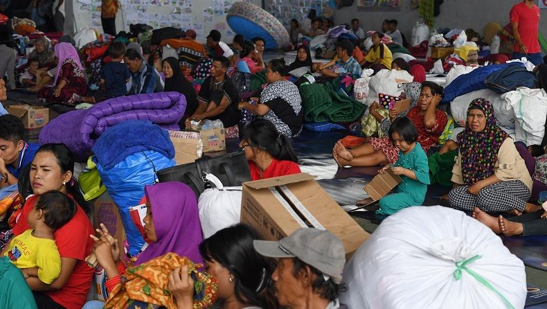 Ratusan Warga Pulau Sebesi yang Terdampak Tsunami Kembali ke Rumah