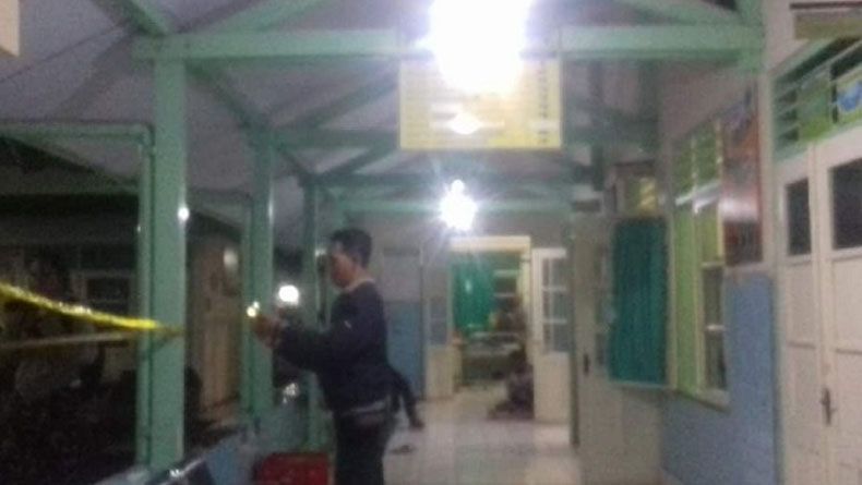 title Geger, Siswi SMA di Tulungagung Nekat Buang Mayat Bayi di WC Puskesmas Geger, Siswi SMA di Tulungagung Nekat Buang Mayat Bayi di WC Puskesmas