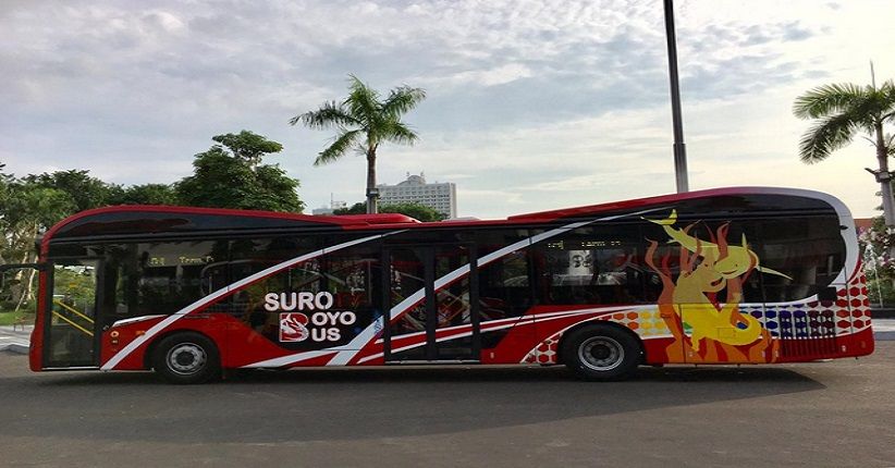 Bayar dengan Botol Plastik Bekas  Warga Surabaya Bisa Naik 