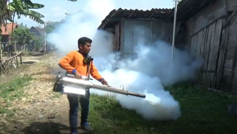 title Rescue Perindo Jatim Fogging Ratusan Rumah 2 Desa di Bojonegoro Rescue Perindo Jatim Fogging Ratusan Rumah 2 Desa di Bojonegoro