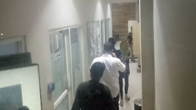 Polisi Tangkap Muncikari W, Otak Jaringan Prostitusi di Kalangan Artis