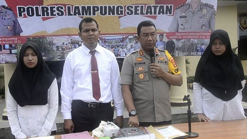 title Miris, Suami Jadi 'Sutradara' Video Mesum Ayah dan Anak di Lampung Miris, Suami Jadi 'Sutradara' Video Mesum Ayah dan Anak di Lampung