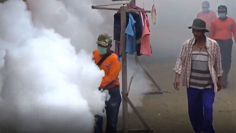 Berstatus KLB DBD, Caleg Perindo Fogging 3 Daerah Pelosok di Sragen