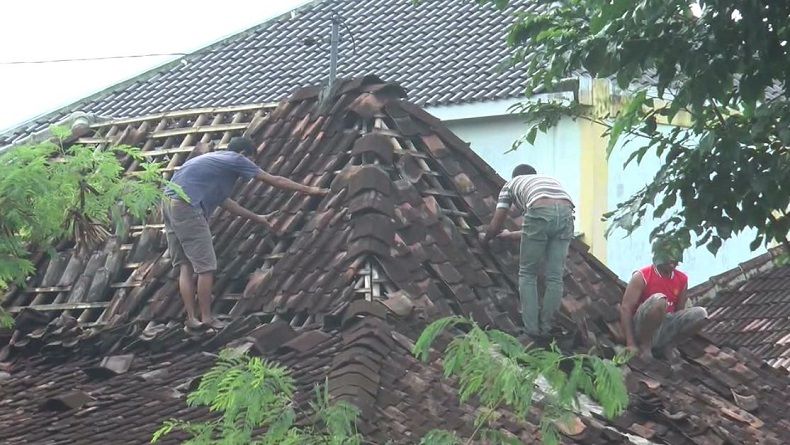 Ratusan Bangunan di Kabupaten Sukoharjo Rusak Diterjang Puting Beliung