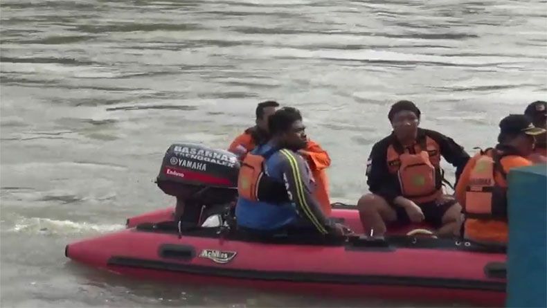 Cari 3 Korban dan Avanza di Sungai Brantas, Tim SAR Kerahkan Alat Ini