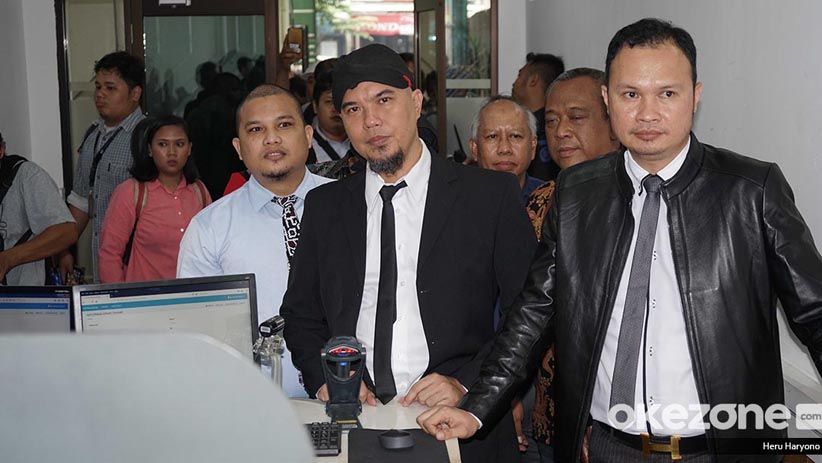 Kasus Ujaran Kebencian, Ahmad Dhani Divonis 1,5 Tahun Penjara - Bagian 3