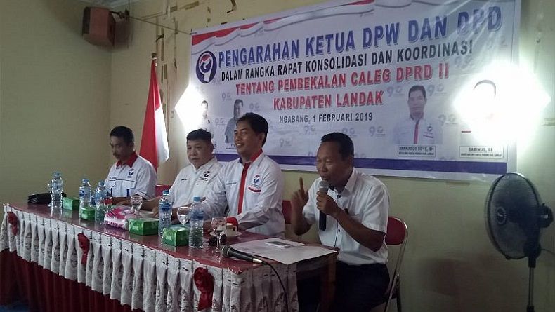 title Pembekalan di Landak, Caleg Perindo Dilarang Janji Palsu pada Warga Pembekalan di Landak, Caleg Perindo Dilarang Janji Palsu pada Warga