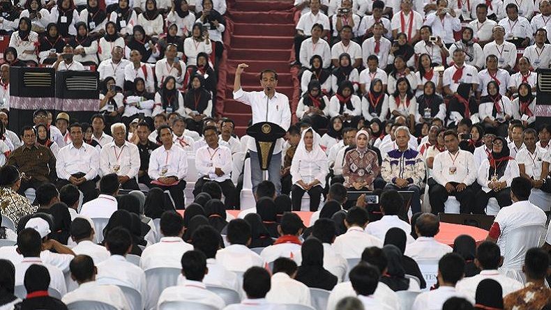 Mengaku Kadang Bosan Bicara Halus, Jokowi: Keras Sedikit Tak Apa-Apa
