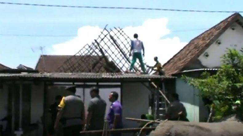 Angin Puting Beliung Terjang 4 Desa Di Sidoarjo, Ratusan Rumah Rusak