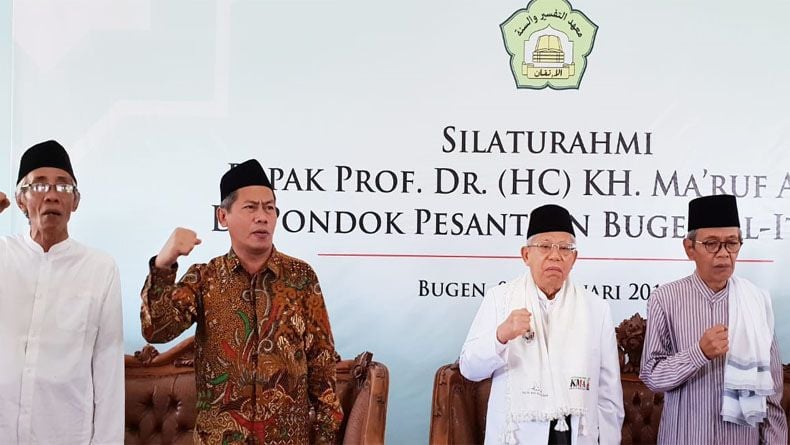 Kiai Ma'ruf: Dulu Orang NU Kehilangan Sandal, Kini Kehilangan Masjid