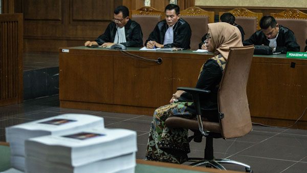 Kasus Suap PLTU Riau-1, Eni Saragih Dituntut 8 Tahun Penjara - Bagian 2