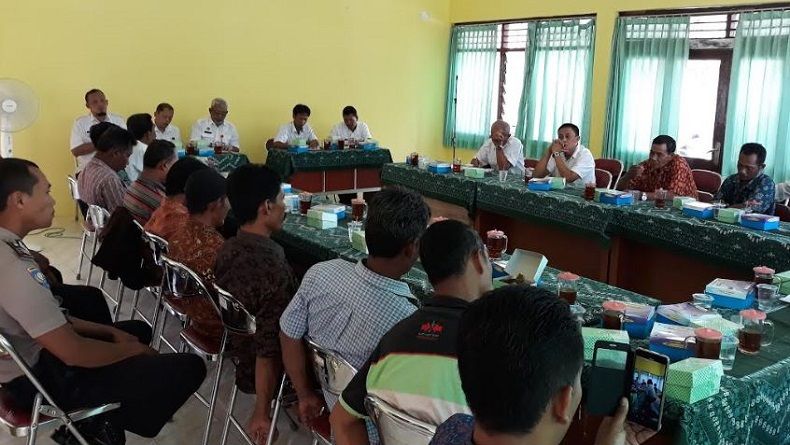 title Pasang Patok Sembarangan, Pelebaran Jalan di Kulonprogo Diprotes Warga Pasang Patok Sembarangan, Pelebaran Jalan di Kulonprogo Diprotes Warga