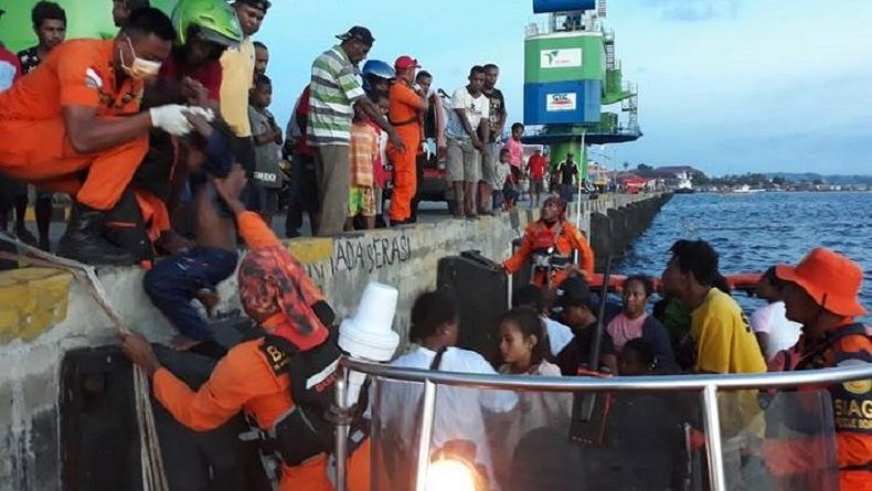 Kelebihan Muatan, Perahu Bawa 25 Jemaat Gereja Terbalik di Manokwari