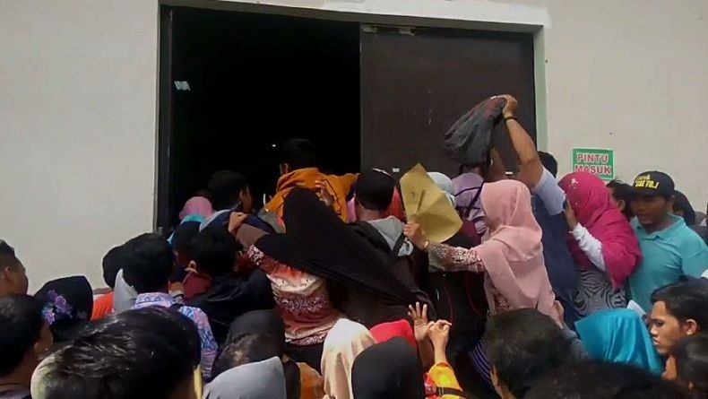 Sidak E-KTP, Anggota DPRD Ngamuk di Kantor Disdukcapil Bojonegoro