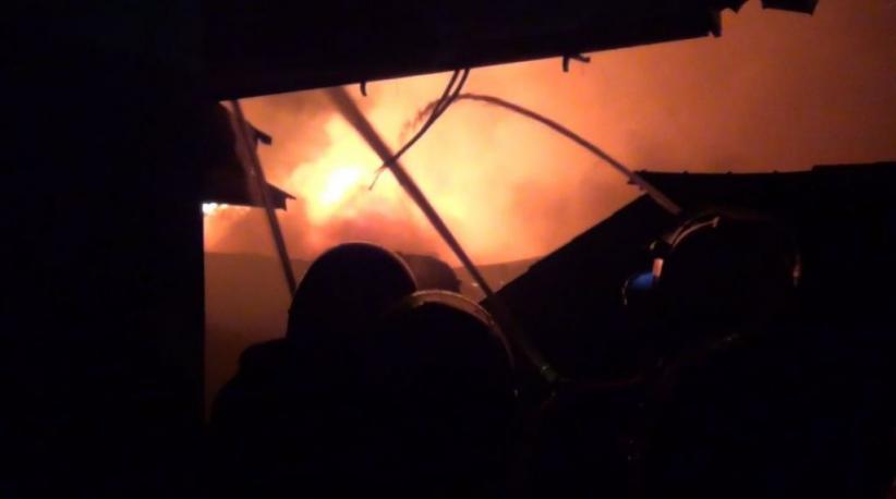 Tempat Hiburan Malam di Kawasan Wisata Senggigi Terbakar Senin Sore