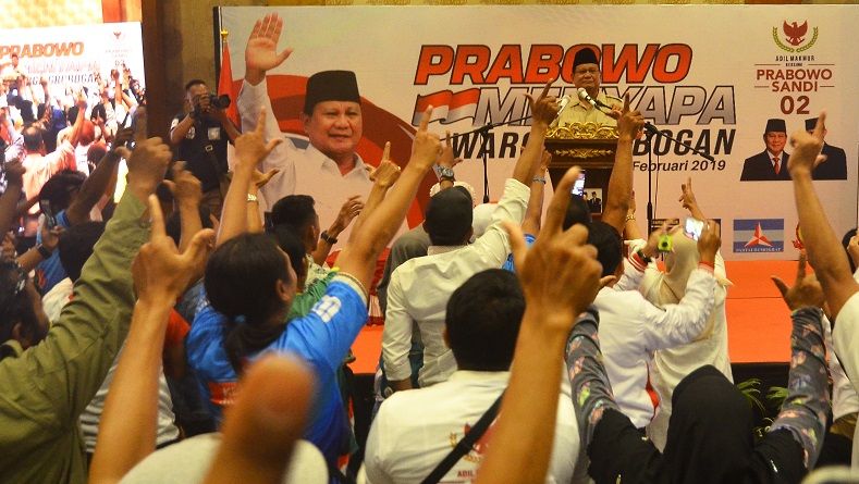 Usai Salat Jumat, Teriakan Prabowo Presiden Terdengar di Masjid Kauman