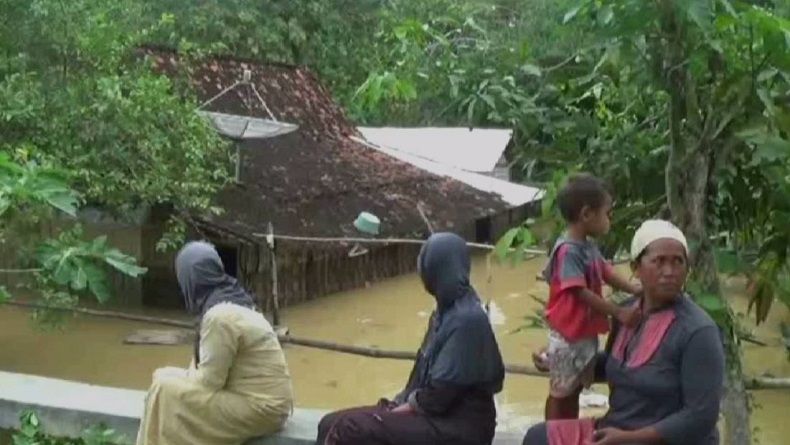 Sungai Kening Meluap, Banjir 1 Meter Rendam 2 Kecamatan di Tuban