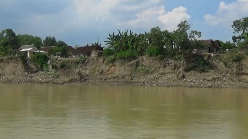 110 Titik Tebing Sungai Bengawan Solo di Bojonegoro Rawan Longsor