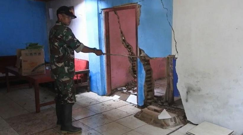 title Puluhan Rumah di Banjarnegara Rusak akibat Tanah Bergerak Puluhan Rumah di Banjarnegara Rusak akibat Tanah Bergerak