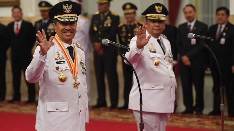 Presiden Jokowi Lantik Gubernur dan Wagub Riau di Istana Negara