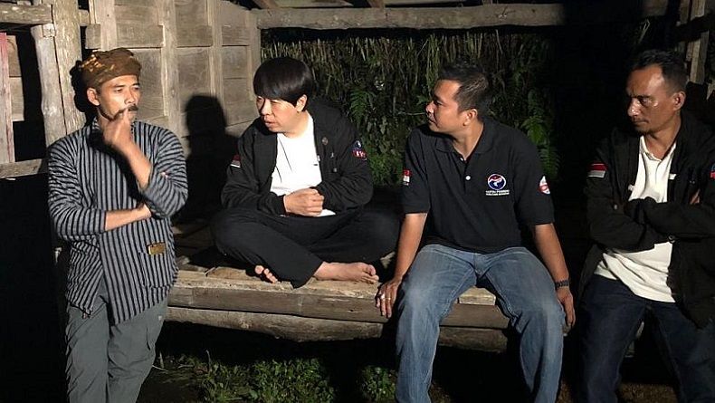 Caleg Perindo Ikut Ronda Bersama Warga Pantau Jalur Evakuasi Merapi