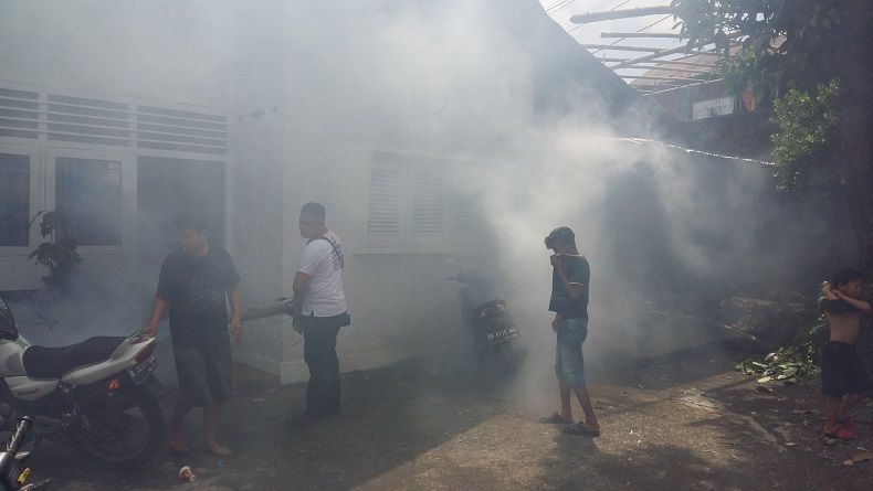Kasus DBD Masih Tinggi, Partai Perindo Manado Giatkan Fogging