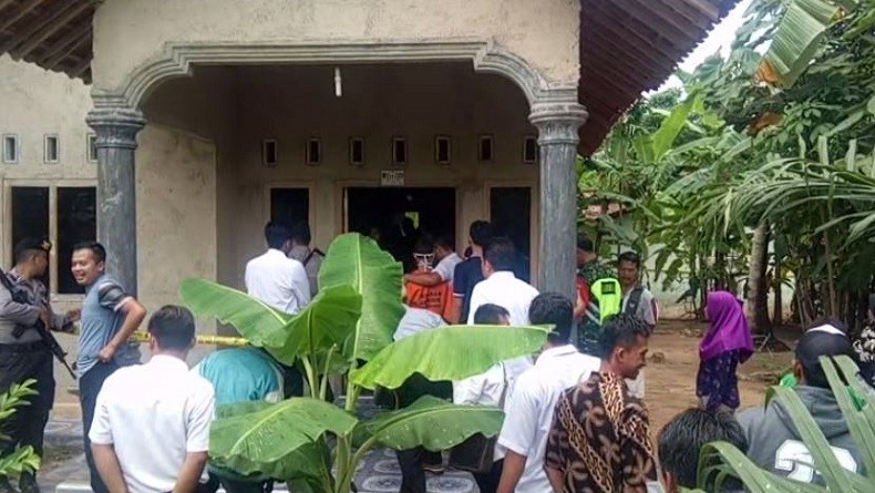 Reka Ulang Kasus Inses di Lampung, Ayah dan 2 Putranya Dihadirkan