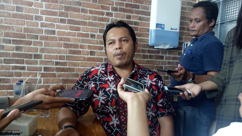 title 2 TPS di Jatim Akan Gelar Coblos Ulang, Ini Penyebabnya 2 TPS di Jatim Akan Gelar Coblos Ulang, Ini Penyebabnya