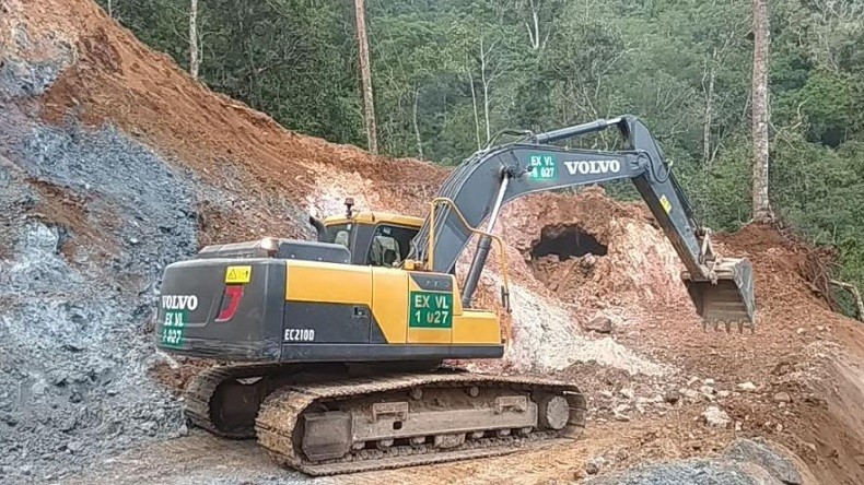 Tim SAR Temukan Lubang Besar di Tambang Emas Bolmong