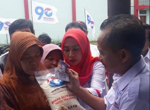 Bazar Murah dan Fogging Kartini Perindo Disambut Antusias Warga Banjar