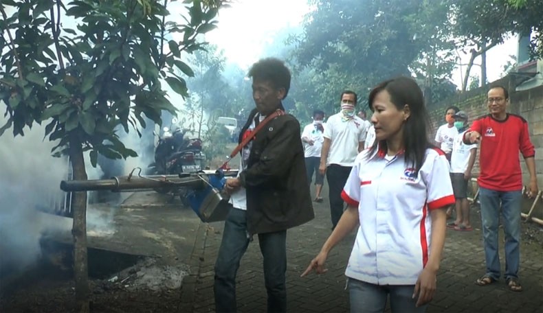 3 Warga Kena DBD, Perindo Fogging Perumahan Griya Mijen Semarang