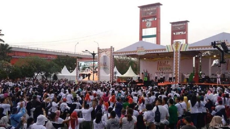 Hadiri MRSF di Palembang, Jokowi Disambut Hangat Ribuan Anak Muda