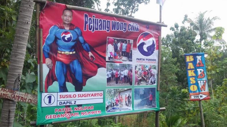 Baliho Superman Caleg Perindo Curi Perhatian Warga Gunungkidul