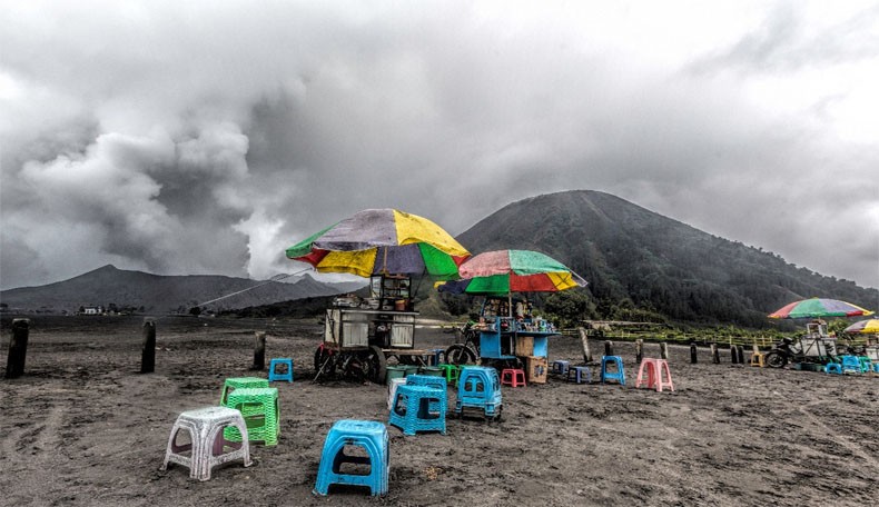 Erupsi Tiap Hari, Gunung Bromo Tetap Aman Dikunjungi