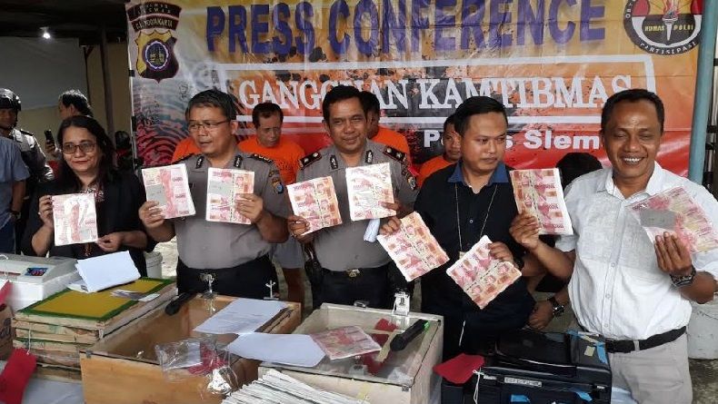 Gara-Gara Nongkrong di Angkringan, Pengedar Uang Palsu Tertangkap