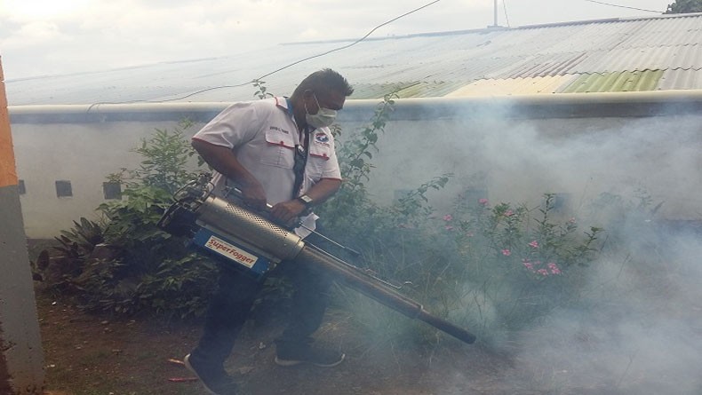 Warga Teling Bawah Manado Apresiasi Fogging Partai Perindo