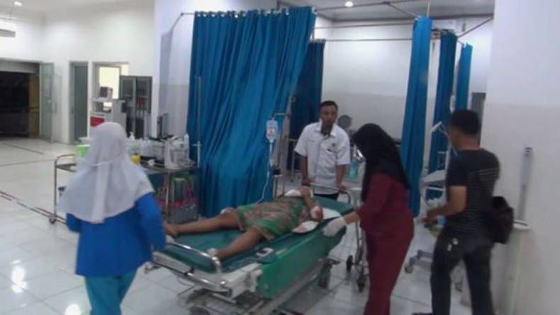 Terbakar Api Cemburu, Kakek Bacok Nenek hingga Kritis di Muaraenim