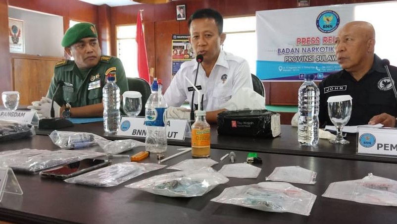 BNNP Sulut Musnahkan 996,84 Gram Kokain Temuan di Perairan Kima Bajo