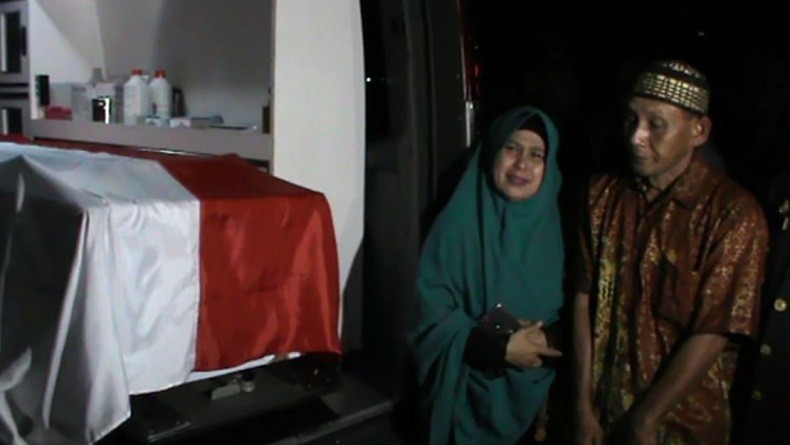 Jenazah Bharatu Aldy Korban Penembakan KKB Disambut Tangis di Tarakan