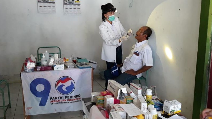 Peduli Kesehatan, Caleg Perindo Gelar Pengobatan Gratis di Kulonprogo