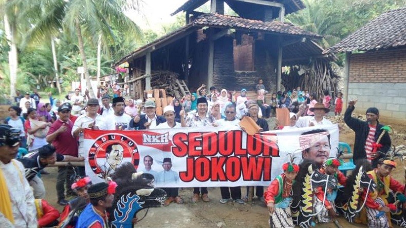 Sedulur Jokowi Siap Kembangkan Usaha Perajin Genting di Kulonprogo