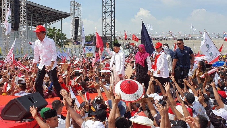 Kampanye di Karawang, Ma'ruf Amin Ajak Ribuan Pendukung Nyanyi Bersama