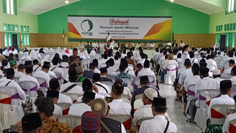 title Santri Milenial Luncurkan Gerakan Ngaji dan Nyoblos Jokowi-Kiai Ma'ruf Santri Milenial Luncurkan Gerakan Ngaji dan Nyoblos Jokowi-Kiai Ma'ruf