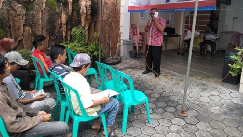 Caleg Perindo Doddy Dielan Firmansyah Bekali Saksi-Saksi TPS