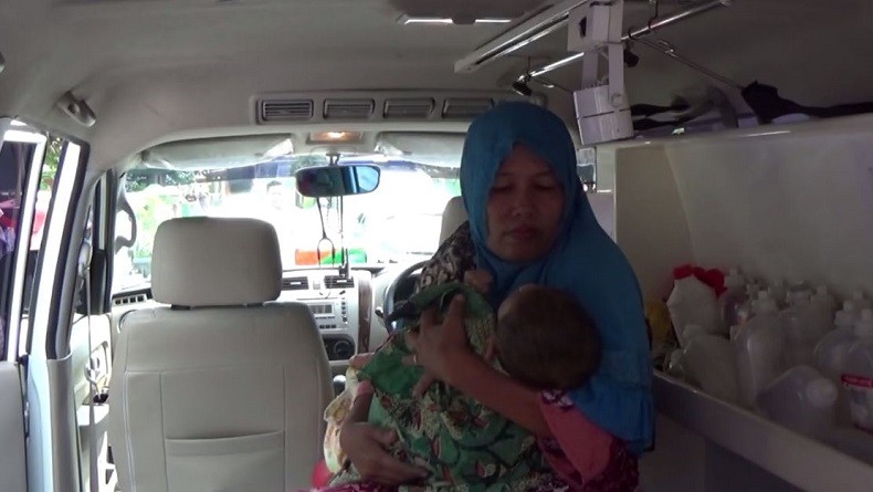 Balita 4 Tahun Bertubuh Kaku seperti Kayu Dievakuasi ke RSUD RA Basuni