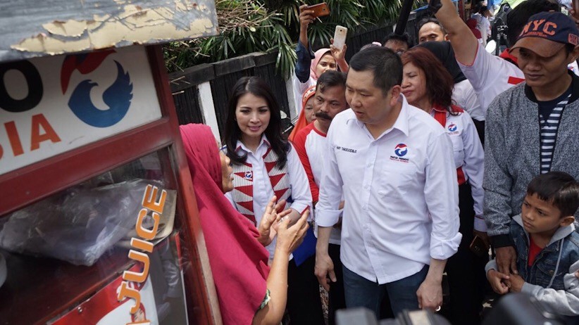 HT dan Liliana Tanaja Hadiri Bazar Murah Serentak Partai Perindo - Bagian 1