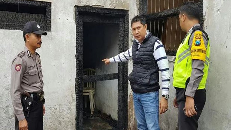 Gara-Gara Puntung Rokok, Gudang Kantor Desa di Blitar Ludes Terbakar