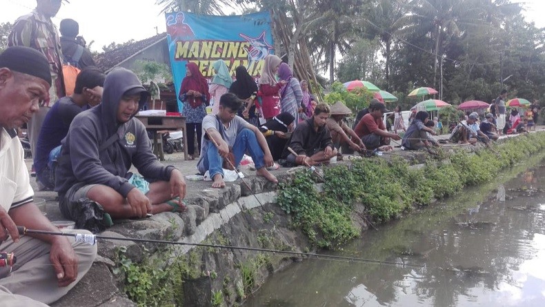 Di Masa Tenang, Warga Gelar Mancing Bersama Eratkan Kebersamaan