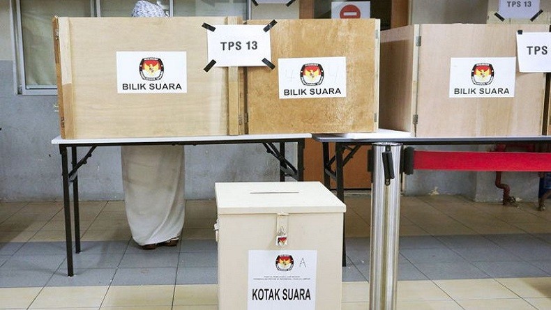 title Jumlah TPS Pilkada di Sintang Bertambah 150 karena Terapkan Protokol Kesehatan Jumlah TPS Pilkada di Sintang Bertambah 150 karena Terapkan Protokol Kesehatan